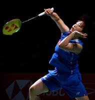 　タイ選手と対戦する山口茜