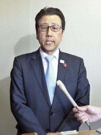 　札幌市の秋元克広市長＝２０２０年２月、文科省