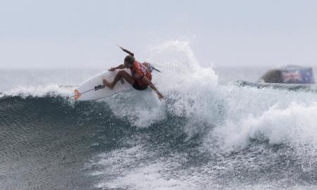 サーフィン、五十嵐は１回戦敗退ＣＴ、自己最高の年間５位