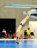 　２本目の演技を行う玉井