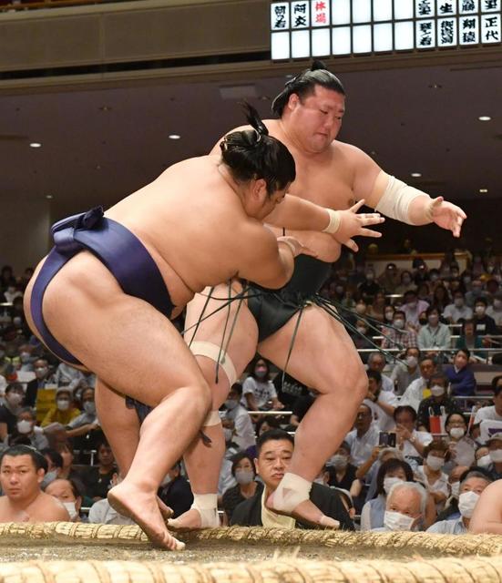 平戸海　豊山破り３連勝　取組に自画自賛「完璧な相撲が取れた」