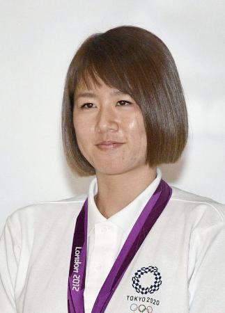 バドミントン藤井さんが難病公表五輪銀メダル