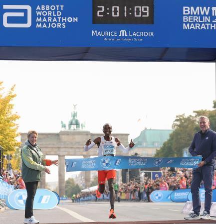 ケニアのキプチョゲが世界新ベルリン・マラソン