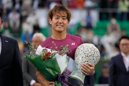 男子テニス、西岡がツアー２勝目韓国オープン