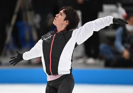 　公開練習で調整する宇野昌磨（撮影・高石航平）