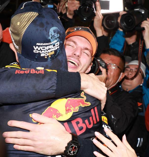 フェルスタッペンがＦ１総合連覇　ホンダお膝元の日本でタイトル「特別だ」