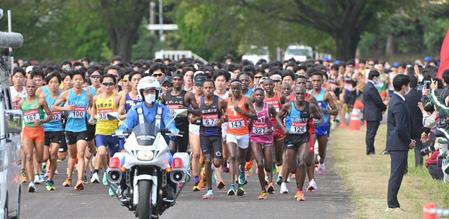 　箱根駅伝出場をかけ、予選会に挑む選手たち（撮影・伊藤笙子）