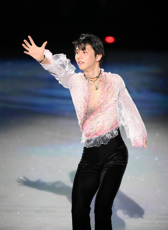 　「春よ、来い」を披露する羽生結弦さん（撮影・堀内翔）