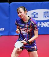 　女子決勝、平野美宇と対戦した早田ひな（撮影・伊藤笙子）