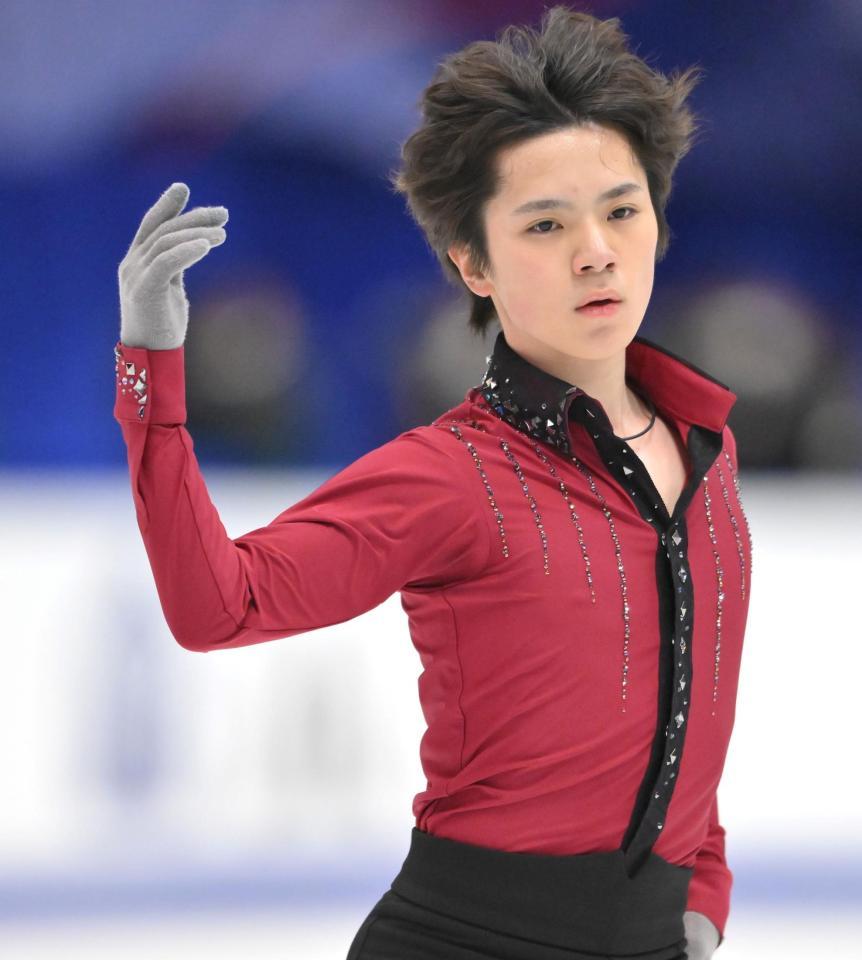 　公式練習を行う宇野昌磨（撮影・伊藤笙子）