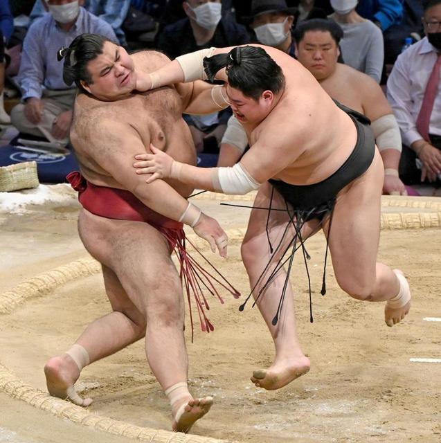 大相撲　優勝決定戦は２８年ぶり巴戦　貴景勝、高安、阿炎が３敗で並ぶ