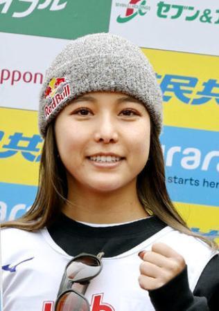 高梨、１４位で本戦へジャンプ女子第３戦予選