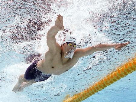 本多が２００ｍバタで優勝競泳ジャパン・オープン