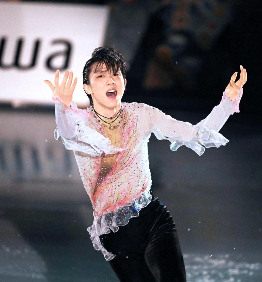 　「春よ、来い」を披露する羽生結弦さん（撮影・堀内翔）