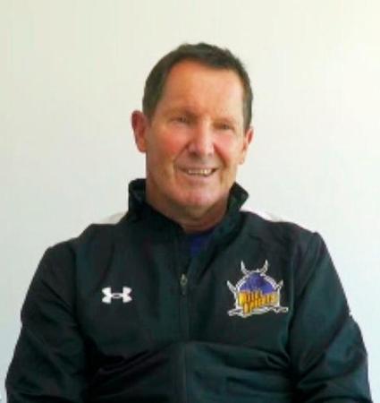 　オンラインで取材に応じた埼玉のディーンズ監督