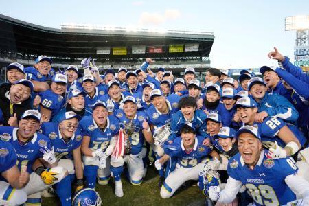 関学大が最多並ぶ５連覇甲子園ボウル、早大下す