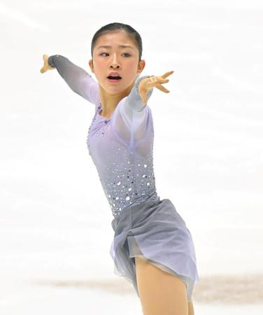 　熱演する千葉百音（撮影・高部洋祐）