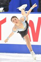 　本番に向け調整する紀平梨花（撮影・高部洋祐）