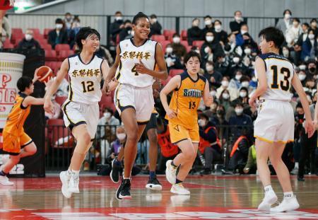 京都精華と札幌山の手勝つ男子は福岡第一が４強入り