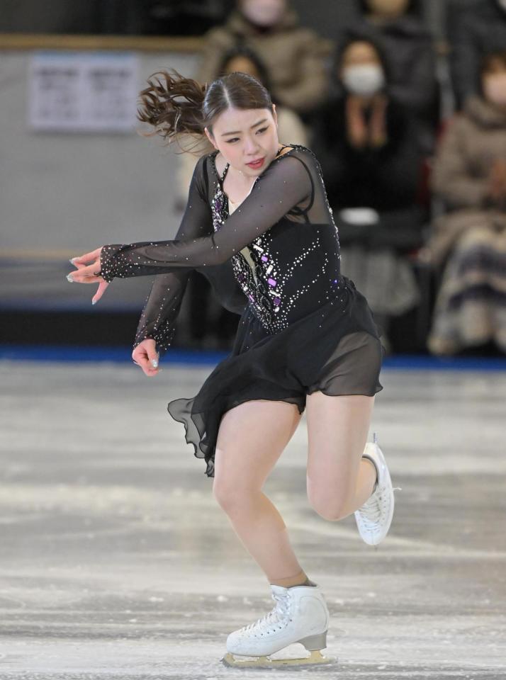 　演技する紀平梨花（撮影・山口登）