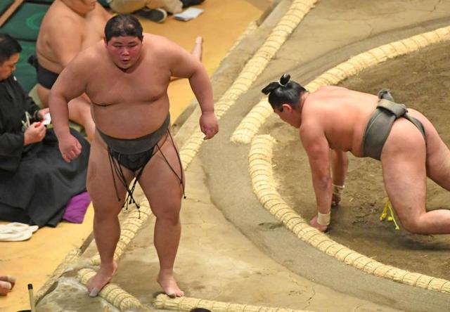 不戦勝デビューの落合が“プロ初白星”「少しほっとした気持ち」師匠の宮城野親方も期待