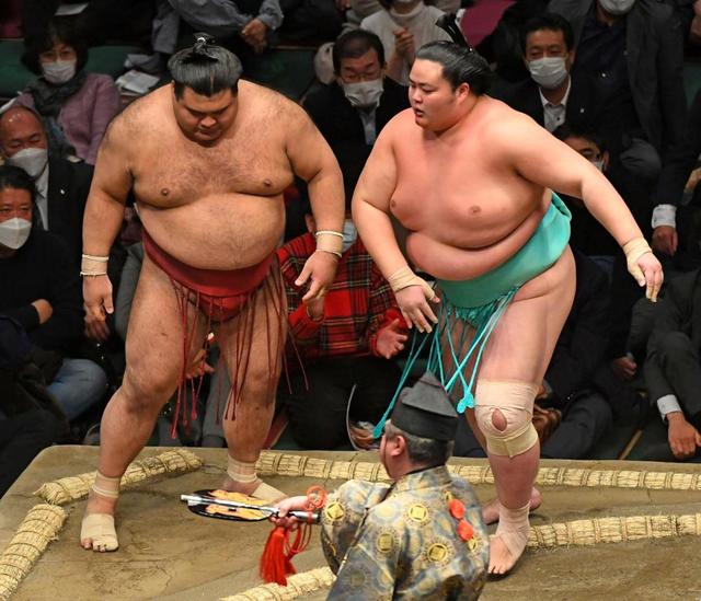 １勝４敗で休場の高安「右脛骨近位端骨挫傷」で安静３週間の診断