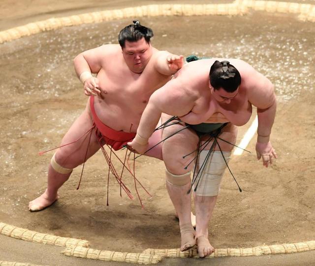 碧山が初黒星　琴勝峰も敗れ、勝ちっ放しは現状阿炎のみに