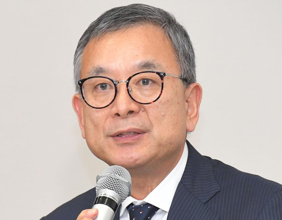 　村井満氏