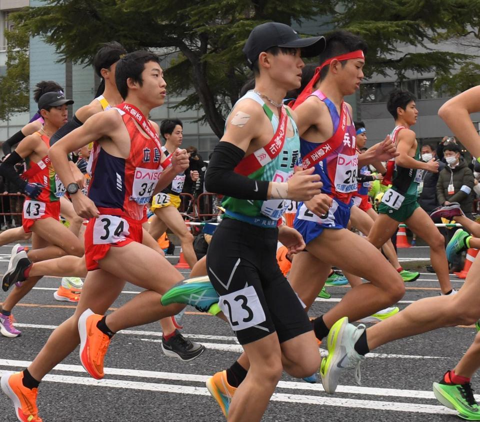 “日本一速い監督”アンカー上野の激走で長野が最多９回目のＶ　全国都道府県対抗男子駅伝編集者のオススメ記事【写真】胃がんステージ４闘病中の藤井直伸が清水邦広、福澤達…大友愛さん長女・秋本美空 金蘭会に敗れ初の春高終戦 １８３セ…メドベージェワが露男性誌で告白「１７歳から１９歳まで彼氏が…【写真】木村沙織さんが顔寄せ合う夫婦ラブラブ２Ｓで36歳誕生…スポーツ最新ニュース主要ニュースＷＢＣキューバ代表　３０人を発表エハラマサヒロ娘が人生初の中学受験三笘薫も工藤壮人さん家族支援に協力ラウンドガールぽぽトラップガール挑発激変が話題アンゴラ村長「可愛過ぎ」石川佳純＆平野美宇ペアが全日本棄権三浦瑠麗氏　「めざまし８」を欠席　２０日に夫の会社が家宅捜索報道「水ダウ」次回クロちゃん恋人が出演ランキング(スポーツ)話題の写真ランキング写真リアルタイムランキング注目トピックス