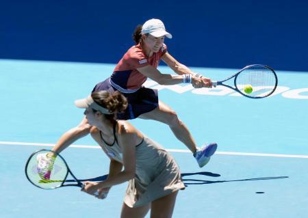 全豪テニス、青山・柴原組決勝へ　第１２日、女子ダブルス