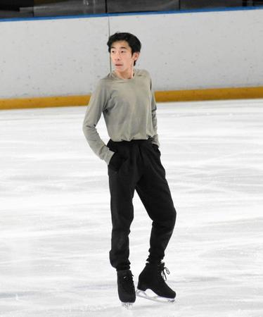 　スタートのポーズを決める織田信成だが、音源トラブルが発生する（撮影・國島紗希）