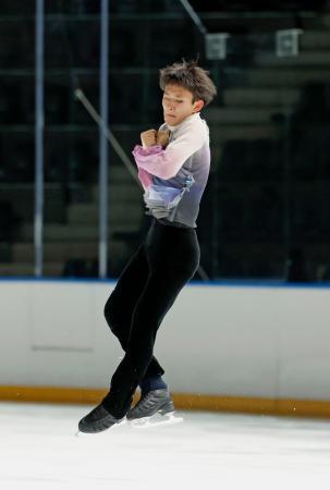 　フィギュア少年男子で優勝した千葉・周藤集のフリー＝フラット八戸