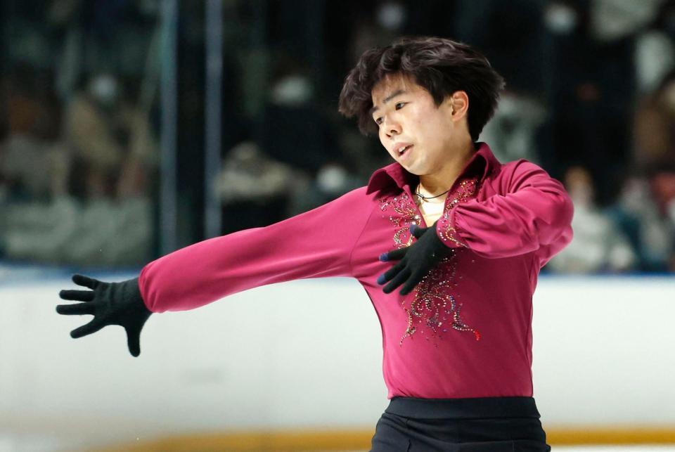 　成年男子で優勝した佐藤駿のフリー