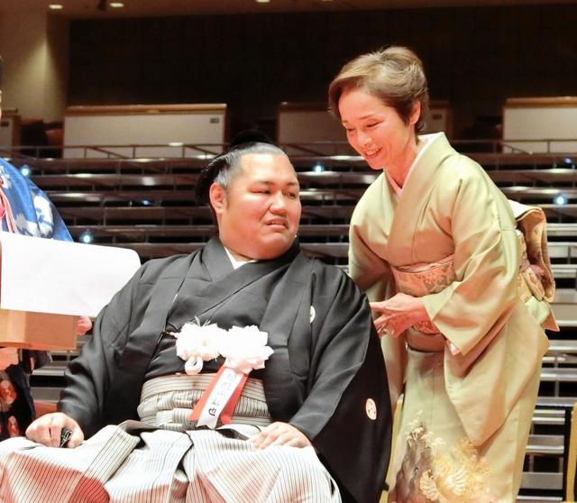 元小結松鳳山が涙の断髪式「泣かないつもりだったけど、やっぱりきましたね」今後は焼肉店開業を計画