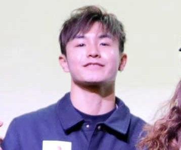 　決勝トーナメント進出を決めた半井重幸