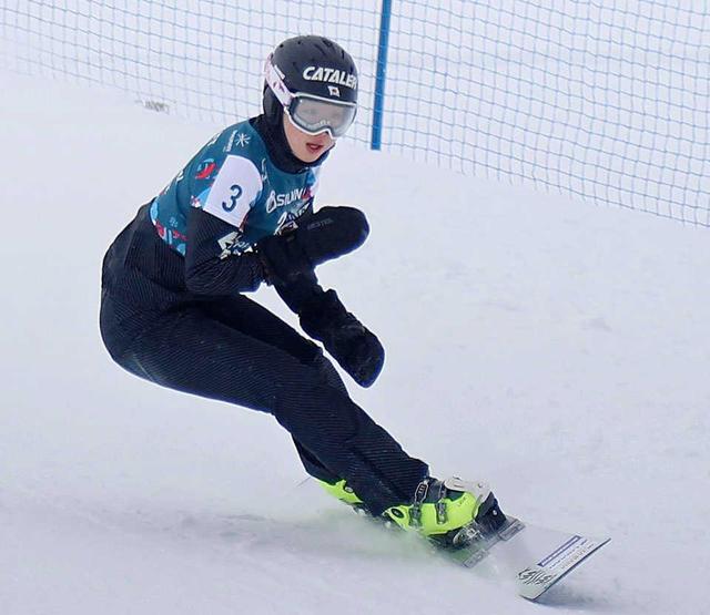 スノボ１９歳・三木つばき初優勝 アルペン種目で男女通じて初快挙　涙浮かべゴール