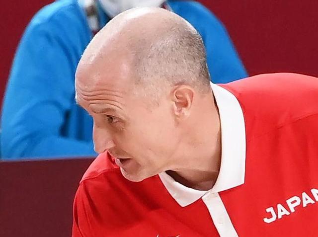 バスケ男子ホーバス監督　半年後のＷ杯へ「今はステップアップ」メンバー選考は「全員がトライアウト」