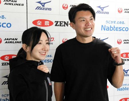 　藤沢五月（左）と山口剛史