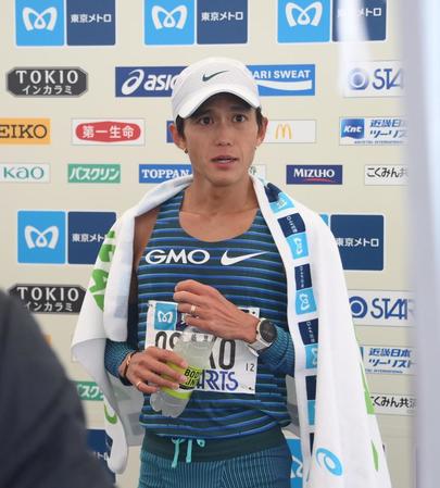 　取材に応じる大迫傑（撮影・堀内翔）