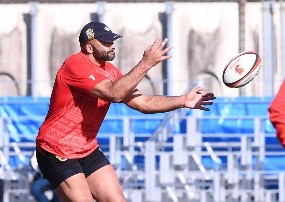 　ミニゲームで汗を流すリーチ