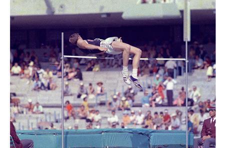 陸上フォスベリーさん死去　背面跳び考案、６８年五輪金