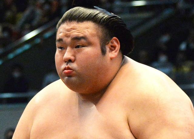 貴景勝が２敗を堅守　膝の状態に浅香山親方「元に戻った感じはした」
