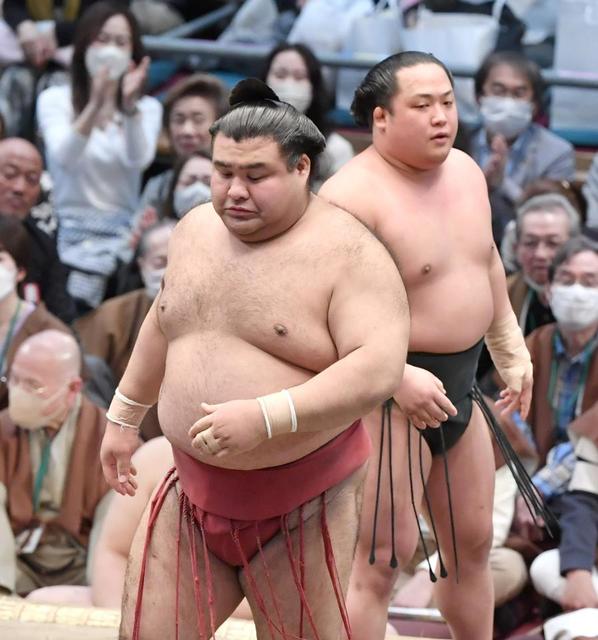 高安が初黒星「足が出なかった」翠富士との全勝対決に敗れる