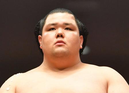 阿武咲が両膝の半月板損傷で休場　８日目まで４勝４敗　親方「痛いと言う方ではないが『痛い』と」