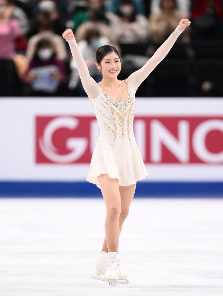 女子フリーを終えてガッツポーズをするイ・ヘイン（撮影・堀内翔）