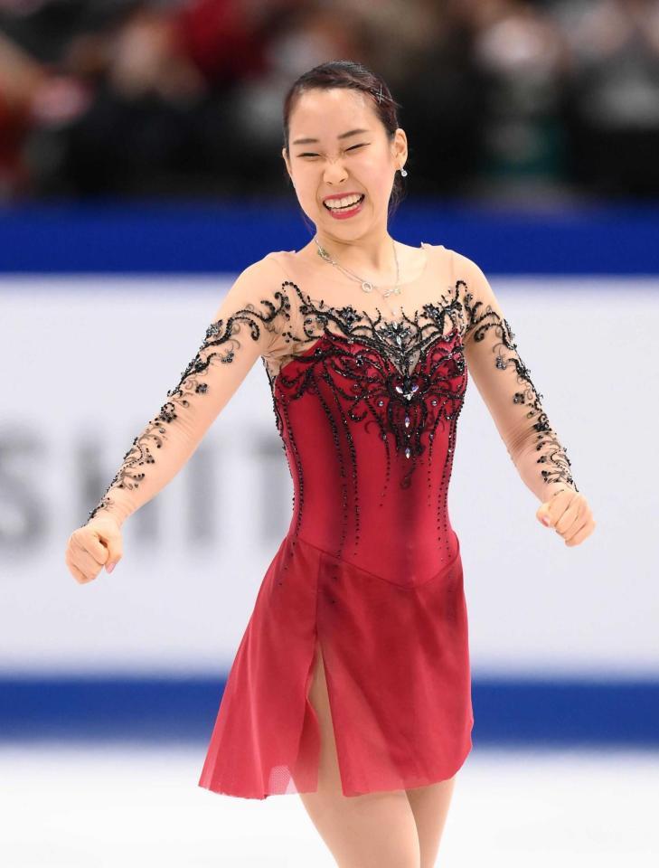 　女子フリーを終えて悔しそうな表情を見せる三原舞依