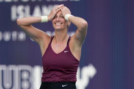 クビトバがツアー通算３０勝目　テニス、マイアミ・オープン女子