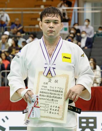 　男子１００キロ級で優勝したウルフ・アロン