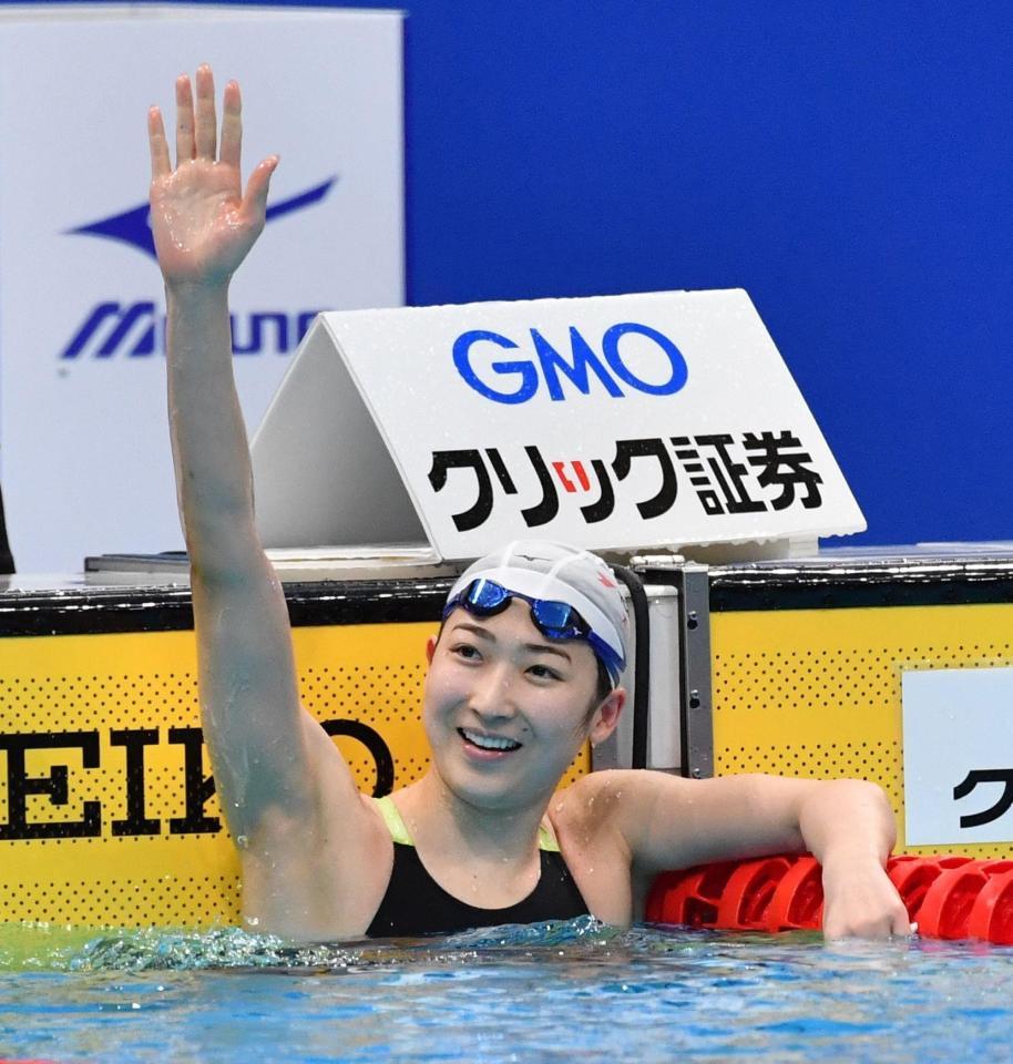 　女子５０ｍバタフライで優勝した池江璃花子（撮影・佐々木彰尚）