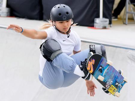 　女子パークで準決勝進出を決めた藤井雪凜＝ムラサキパークかさま